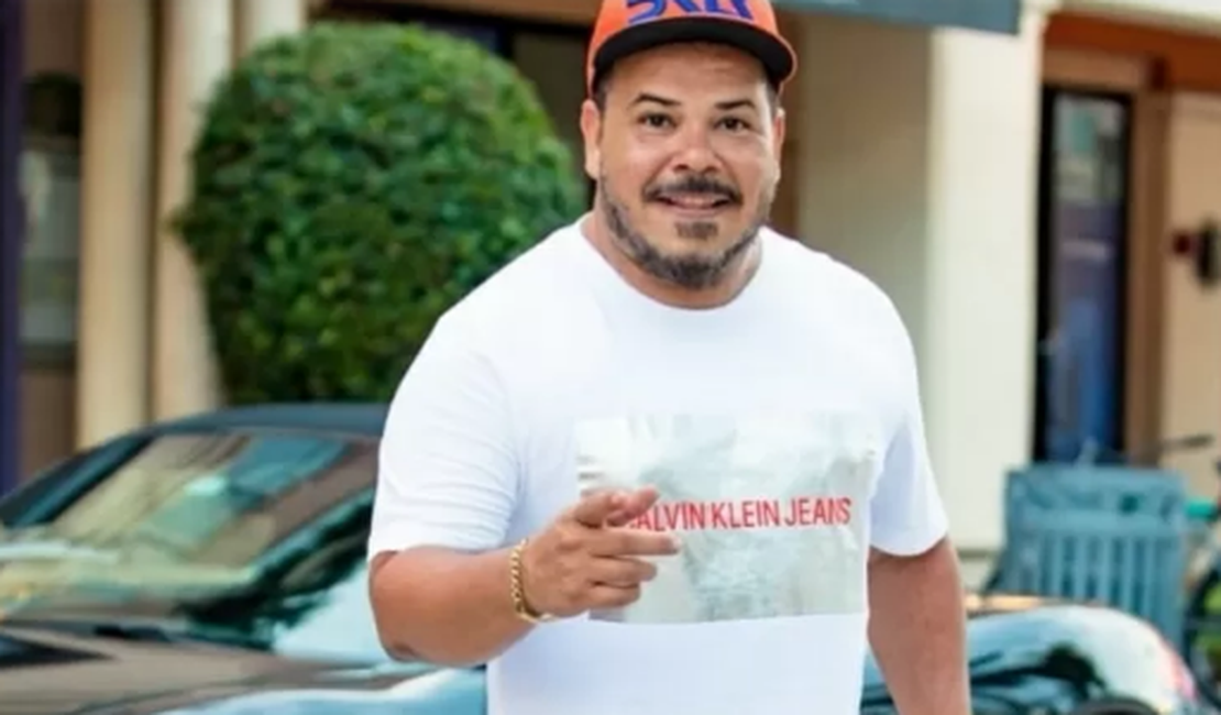 Renatinho Bokaloka morre aos 48 anos após infarto durante show no Rio