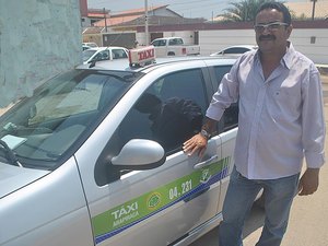 Taxistas sofrem redução de 80% e Associação lamenta falta de fiscalização no transporte por aplicativo