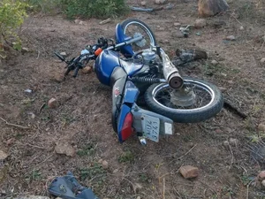 Identificadas vítimas de colisão entre moto e árvore em São José da Tapera