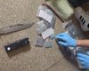 Arma de choque, facão e medicamentos são encontrados em casa ligada a clínica investigada