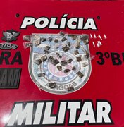 Equipes do 3º BPM prendem homem por tráfico de drogas e recupera motocicleta roubada em Arapiraca