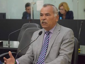 Tarcizo Freire solicita adicional de insalubridade em grau máximo a servidores da saúde