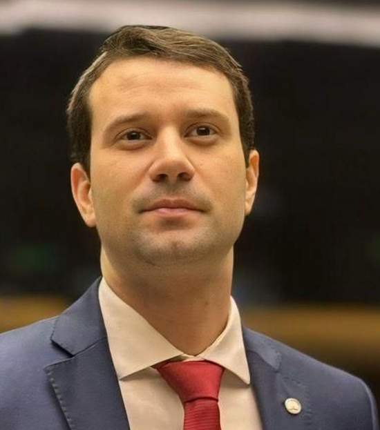 Daniel Barbosa contrariou PP na Câmara e votou contra a PEC da blindagem