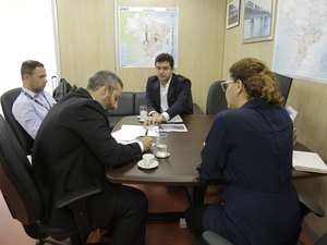 Em Brasília, Rui Palmeira discute criação de Centro Cultural em Jaraguá