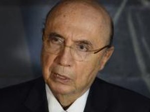 Meirelles decide renunciar à Fazenda para trabalhar candidatura ao Planalto