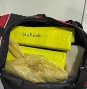 Mais de 30 kg de maconha, cocaína e crack são apreendidos em casa abandonada