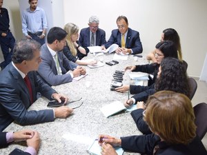 Comissão de Direitos Humanos ouve delegadas sobre agressão de policial militar contra estudante