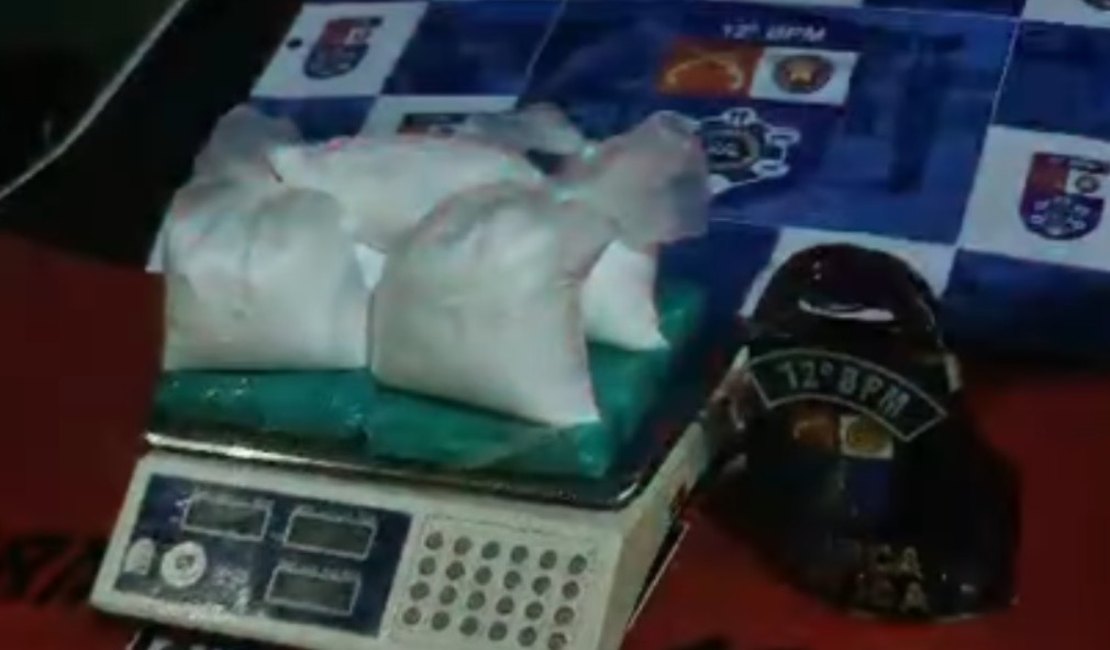 Quantidade de cocaína avaliada em R$ 500 mil é apreendida na parte alta de Maceió