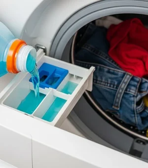 Anvisa manda recolher lava-roupas líquido da Ypê por contaminação