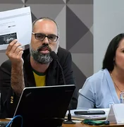 Em CPI das Fake News, blogueiro bolsonarista exibe notícia falsa