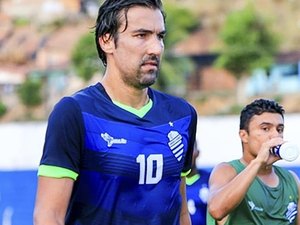 CSA volta aos treinamentos nesta terça-feira e Leandro Kivel será avaliado pelo DM