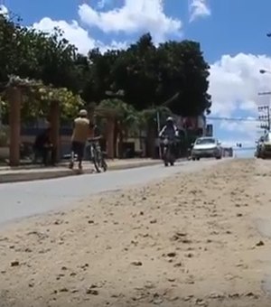 População reclama de poeira e buracos com obras estruturantes em ruas de Arapiraca