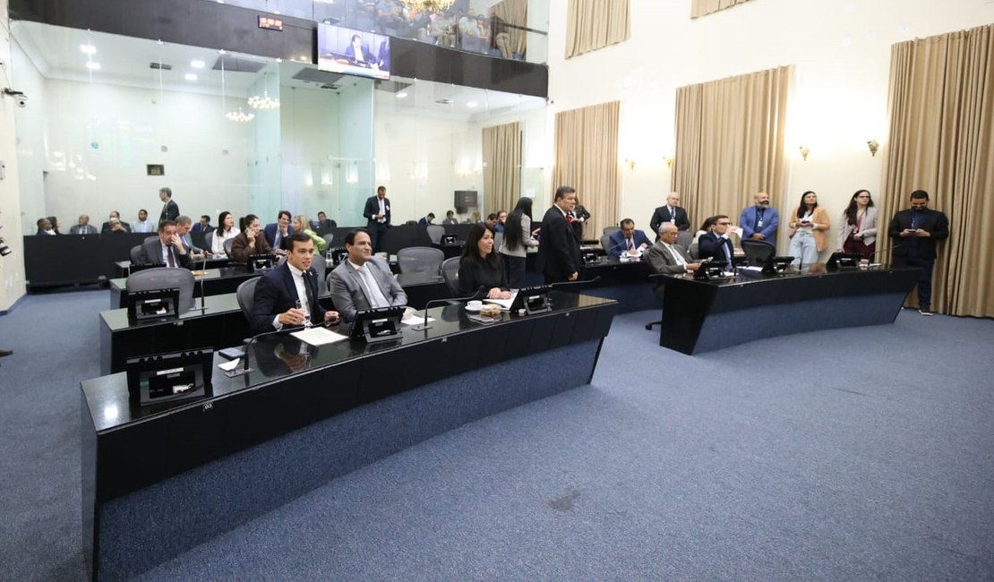 Parlamento aprova projeto que modifica estrutura da Polícia Militar