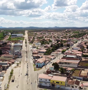 Delmiro Gouveia inaugura obras de educação e recebe carreta-escola de energia solar