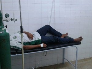 Motocicleta sobra em curva e acidente deixa jovem ferido e vítima fatal