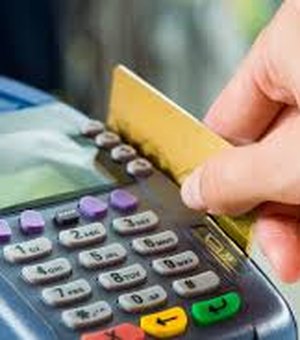 Parcelamento sem juros no cartão de crédito não vai acabar, diz Goldfajn
