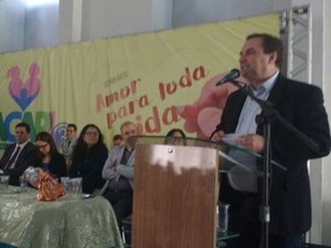 Em Arapiraca, Luciano Barbosa afirma que a greve da Uneal será resolvida de imediato