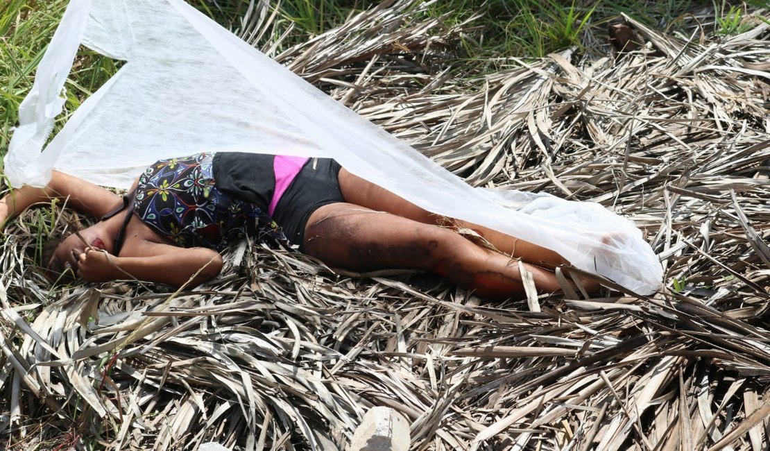 Corpo de jovem é encontrado em terreno de futuro resort de Japaratinga
