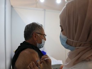 Estudo registra queda de 72% de mortes em vacinados com 1ª dose