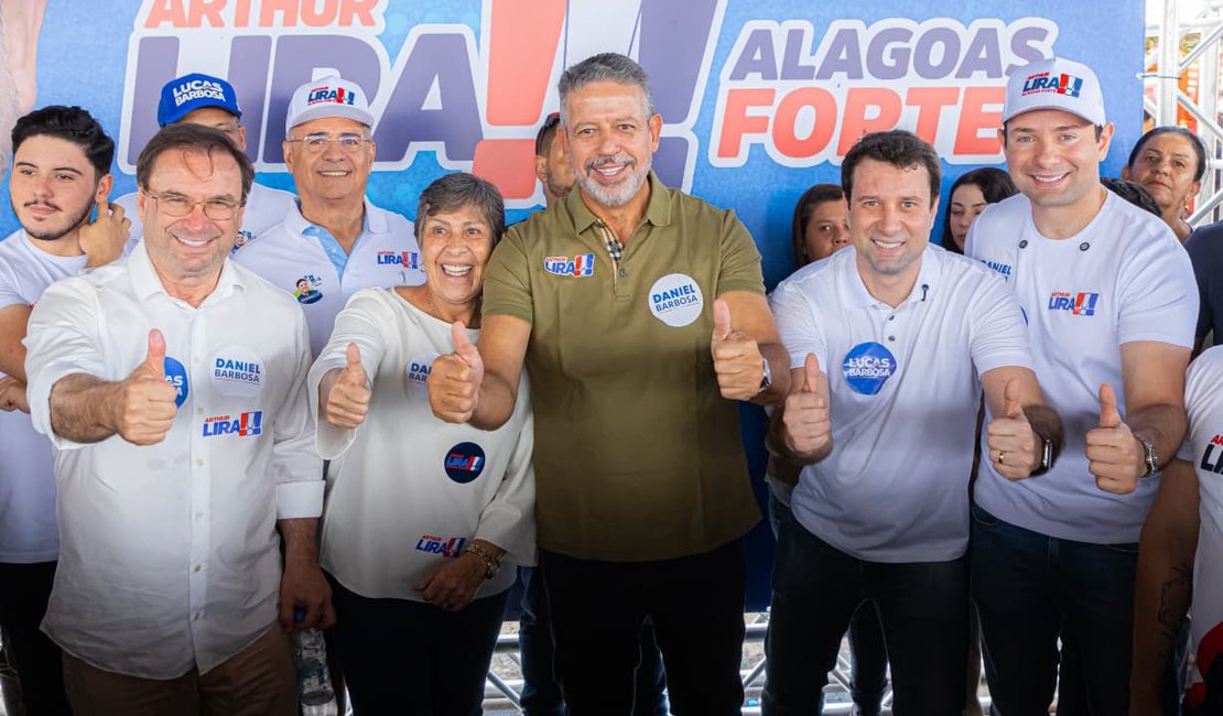 Daniel Barbosa reforça caminhada de Arthur Lira na região Agreste; adesivaço reuniu lideranças em Arapiraca