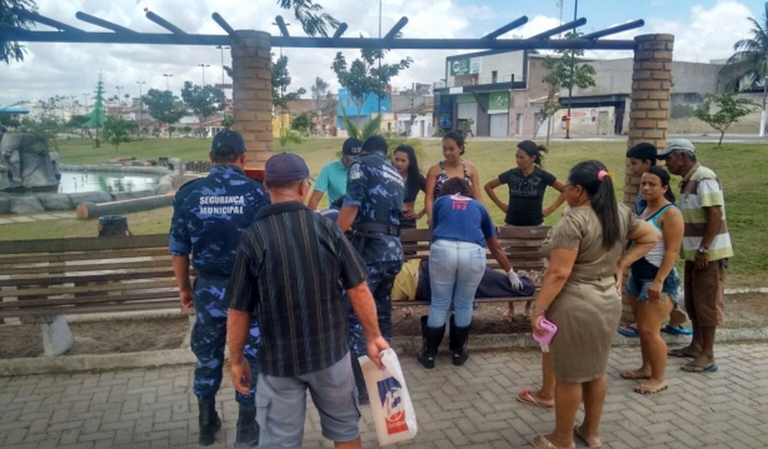 Idoso fica ferido ao cair no Bosque das Arapiracas