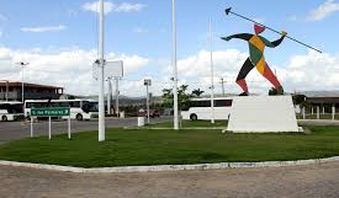 Um discurso sem sentido e sem fundamentos, afinal, contra fatos não há argumentos