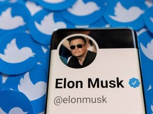 Musk diz que Twitter pode cobrar taxa de usuários comerciais e governamentais