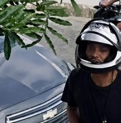 Dupla em motocicleta assalta mulher e rouba celular no Eldorado, em Arapiraca
