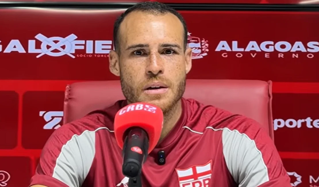 CRB apresenta Pedro Castro como quinto reforço para a temporada 2026