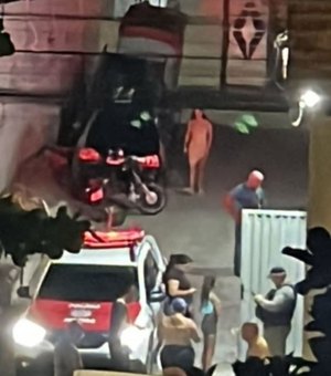 Homem ataca esposa e é assassinado a facadas, em Maceió