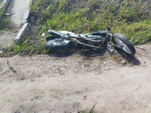 Motociclista morre após perder  controle direcional e sofrer queda na AL-220, em Limoeiro de Anadia