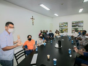 Prefeitura apoia inovação tecnológica do setor moveleiro de Arapiraca