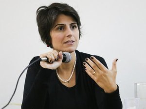 Manuela d'Ávila admite abrir mão de candidatura por união da esquerda