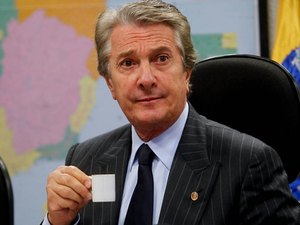 Collor não paga parcelas e banco quer apreender Lamborghini avaliada em R$ 3 mi