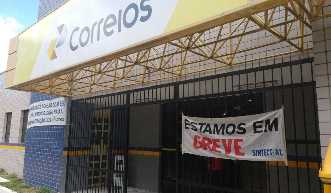 Funcionários dos Correios aderem à greve geral em Arapiraca
