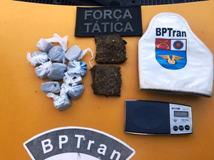 Homem é preso com maconha e balança de precisão no bairro do Poço