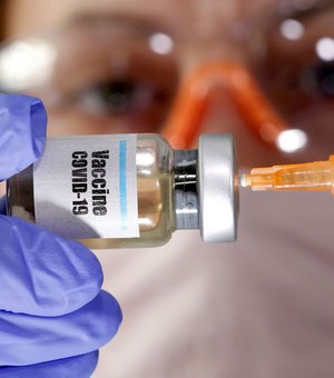 Doses previstas deixam um quarto da população mundial sem vacina até 2022, diz pesquisa
