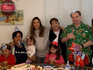 Silvio Santos faz aniversário e ganha homenagem do Ministro das Comunicações