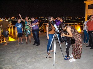 Planetário Arapiraca realiza última observação astronômica do ano