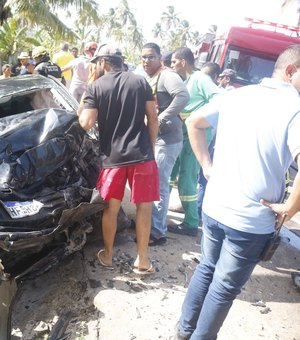 [Vídeo] Motorista cochila ao volante e provoca grave colisão na AL-101 Norte