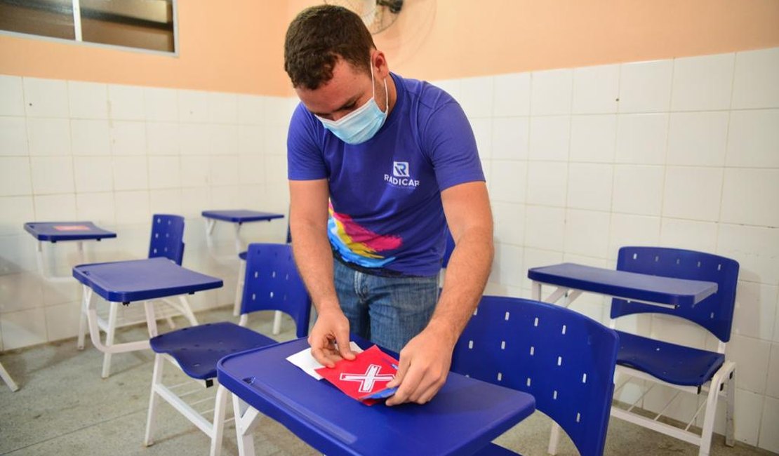 São Sebastião prepara escolas e transportes para volta das aulas presenciais