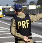 PRF prende dupla acusada de tráfico de armas