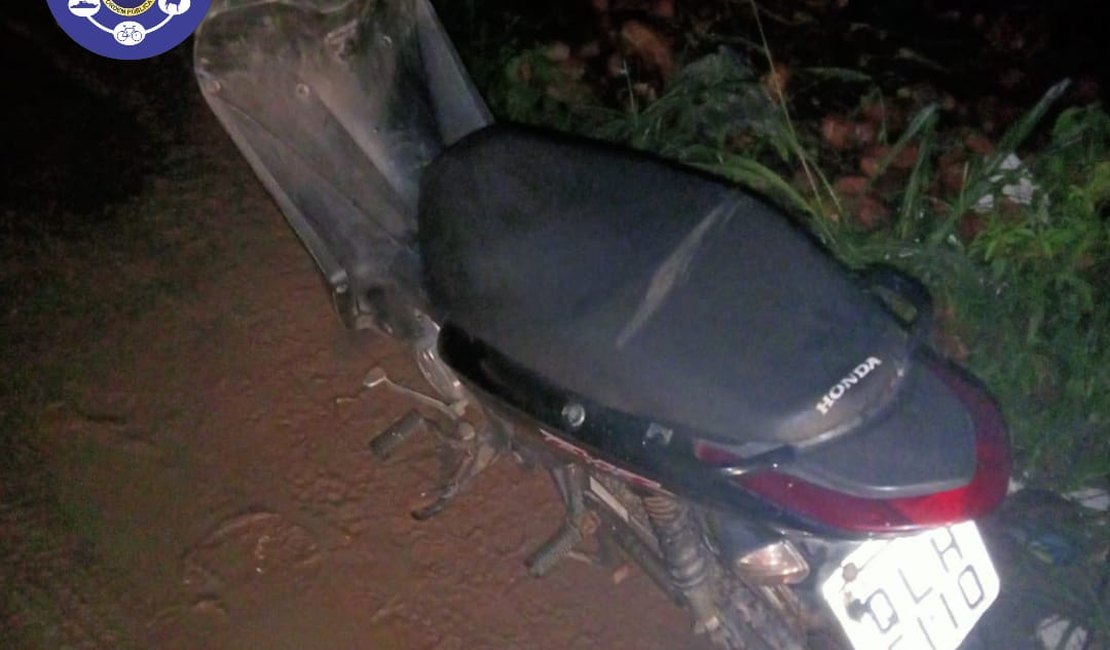 Motocicleta roubada é abandonada em rua de Arapiraca e devolvida à dona