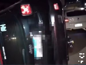 Motorista tomba veículo em Arapiraca enquanto transportava doações para o RS