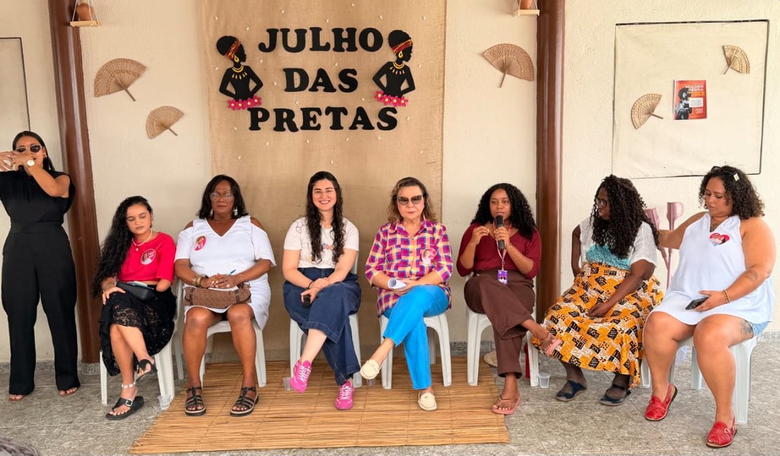 Teca Nelma participa de roda de conversa sobre direitos e desafios das mulheres negras