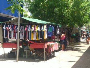 Comerciantes de Palmeira celebram vitória da Seleção e aumento nas vendas durante a Copa