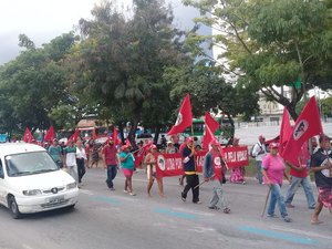 Movimento MST realiza novo protesto da Av. Fernandes Lima