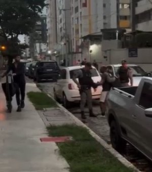 Briga por vaga de carro termina em pancadaria e flanelinha preso na Jatiúca