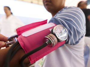 Governo defende nova suspensão de reajuste em planos de saúde