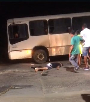 Colisão entre carro e moto deixa homem ferido em São Luís do Quitunde